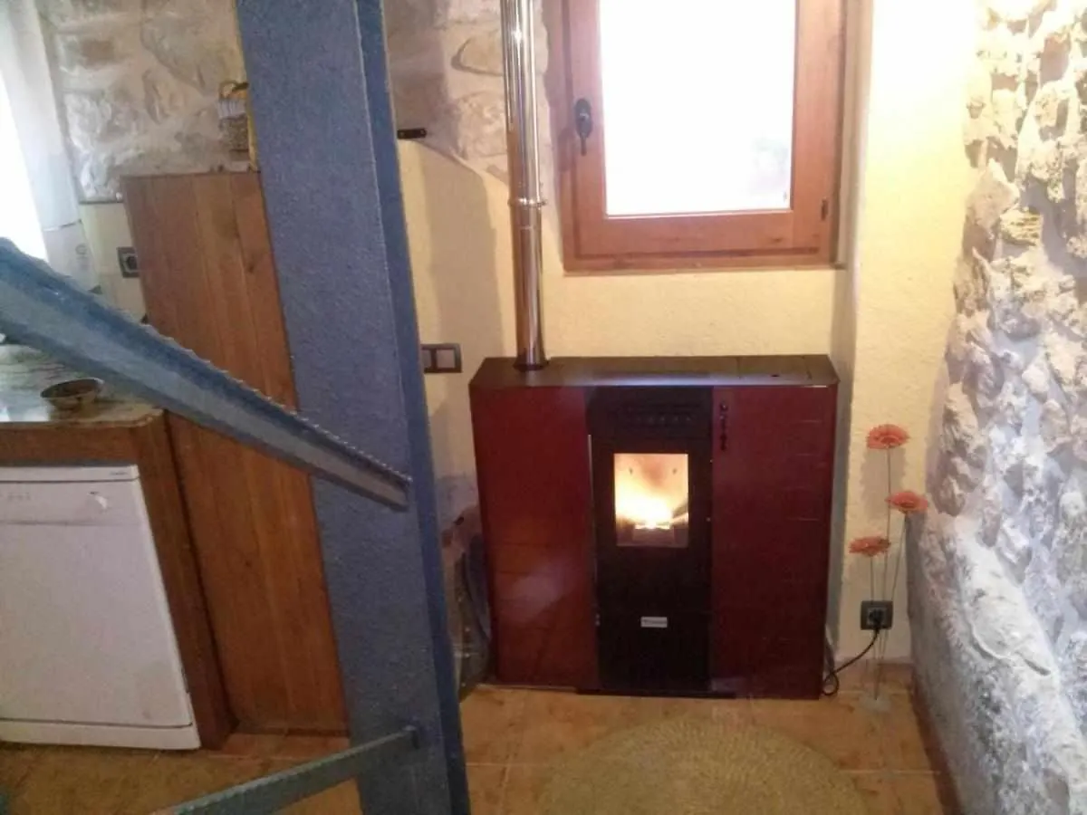 Casa Rural Ca Lazaro Bot 0*,  İspanya